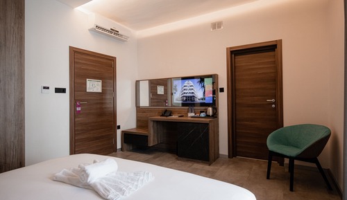 Standard Double or Twin Room, Balcony, Pool View