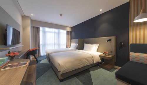Standard Room, 2 Twin Beds, Lake View