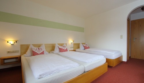 Standard Triple Room, Multiple Beds, Non Smoking, Hill View
