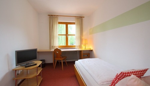 Basic Single Room, 1 Twin Bed, Non Smoking