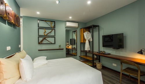 Premier Villa, 3 Bedrooms, Kitchen, Pool View