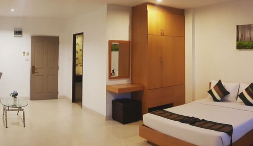Grand Triple Room