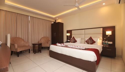 Premier Room, 1 King Bed