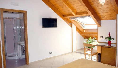 Triple Room, Multiple Beds (Campora)