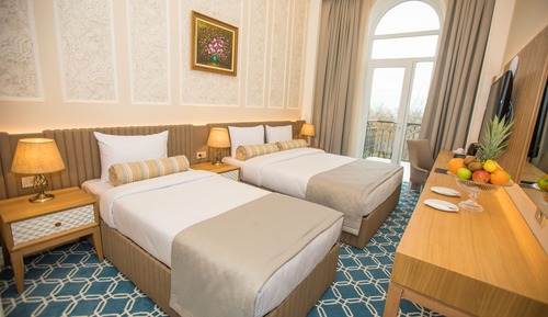 Deluxe Room, 1 King Bed