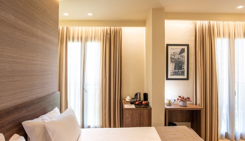 Superior Room with Balcony and City View