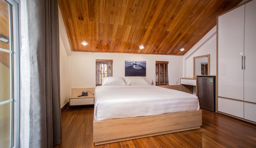 Signature Room, Balcony