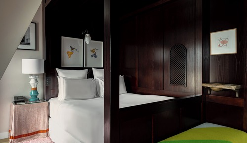 Classic Room (Baldaquin)