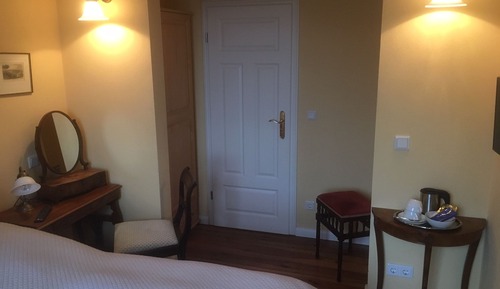 Basic Single Room (Elgin)