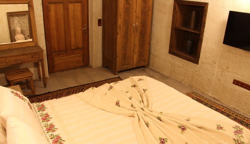 Standard Double Room (Zibide Ama)