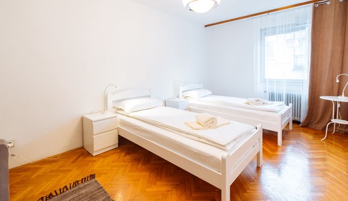 Standard Twin Room, Shared Bathroom