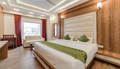Premium Room