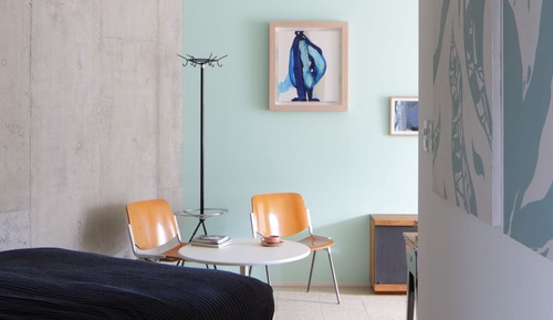 Room (B4)