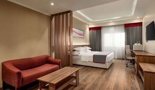 Standard Room, 1 King Bed
