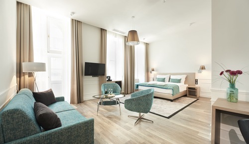 Junior Suite, 1 King Bed with Sofa bed, Non Smoking