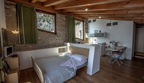 Studio (Clementina)