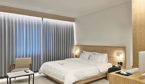 Business Double Room [Unavailable Breakfast on Monday & Public Holiday]
