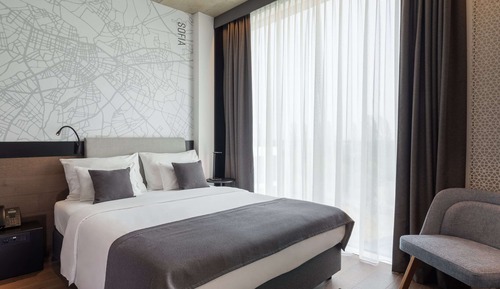 Superior Room, 1 Queen Bed
