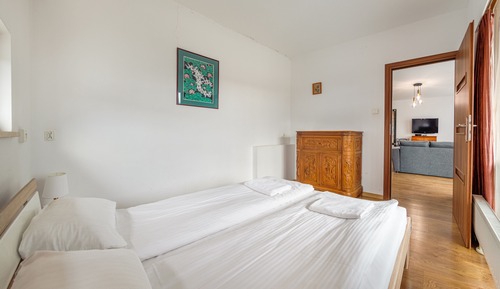 Apartment, River View (89)
