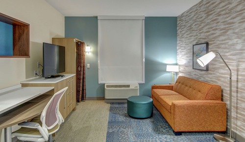 Suite, 1 King Bed, Accessible (Mobility & Hearing, Roll-in Shower)
