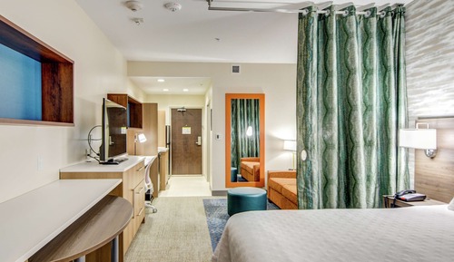 Studio, 1 King Bed, Accessible (Hearing)