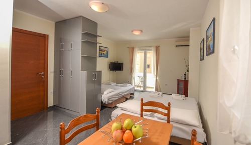 Studio apartment Sea View 25