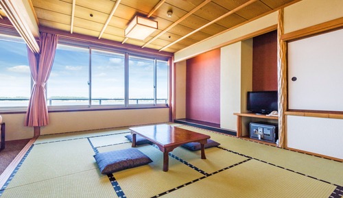 Standard Japanese-Style Room with 12 Tatami Mats - Shared Bathroom - Non-Smoking