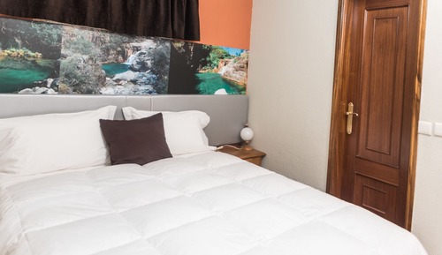 Economy Double Room (Cascata de Leonte)