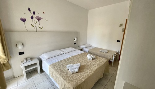 Comfort Triple Room