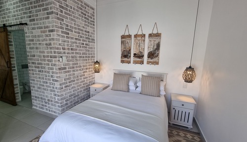 Superior Apartment, 2 Bedrooms, Patio, Pool View