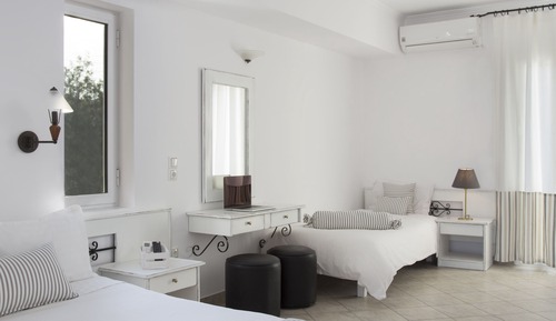 Junior Studio Suite, Patio, Partial Sea View