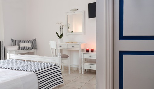 Standard Double Room, Patio, Partial Sea View