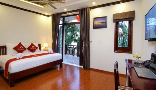Deluxe Double Room, Pool View
