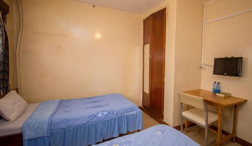 Standard Twin Room