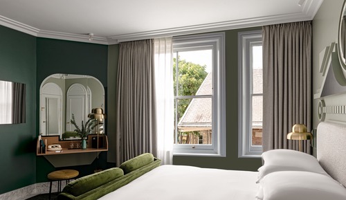 Deluxe Room (Grand Covent Garden)