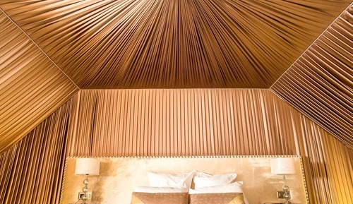 Deluxe Suite (Indian)