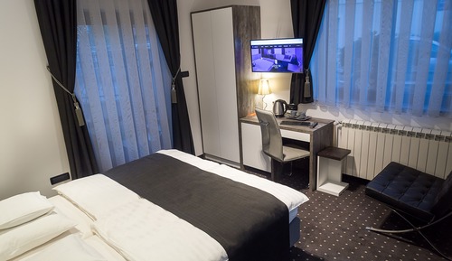 Deluxe Double or Twin Room, Accessible