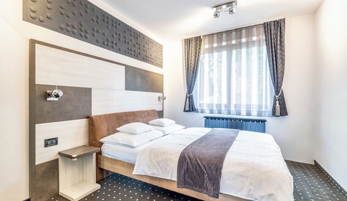 Deluxe Condo