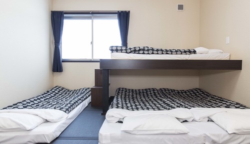 Private 4 Beds room, Shared Toilet and Shower