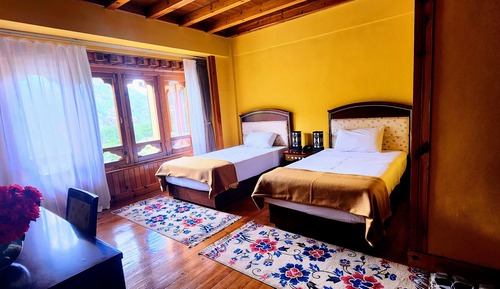 Mountain View Executive Cottages