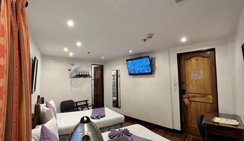 P32 Petite Room