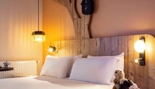Room, Multiple Beds