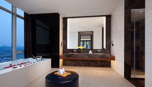 Suite, 1 Bedroom (Dining Area)