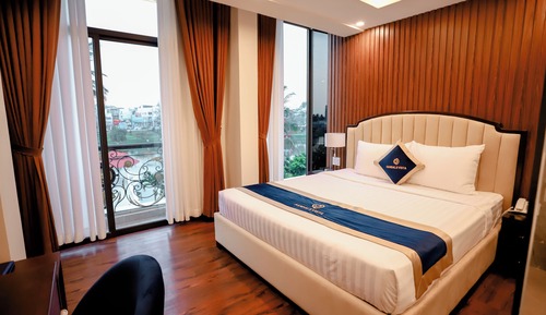 Junior Suite, Balcony, City View