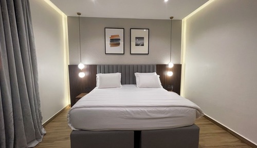 Luxury Suite