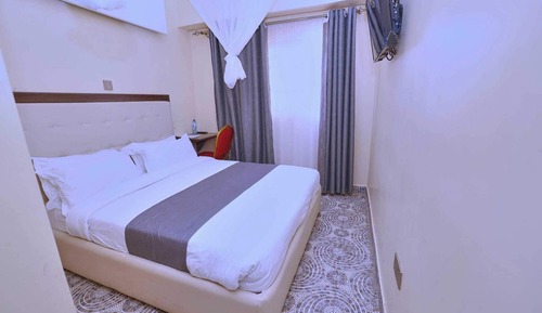 Standard Double Room, Garden View