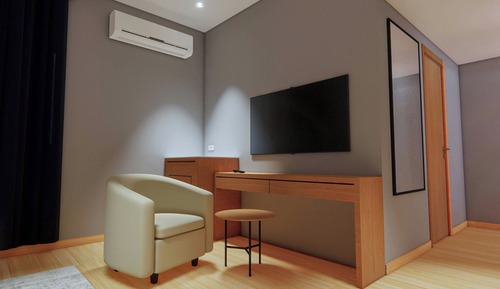 Deluxe Room, 1 King Bed, Balcony, Courtyard View
