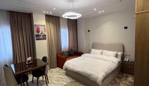 Deluxe Studio, 1 King Bed