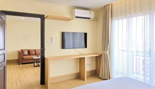 Family Room, City View