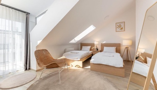Apartment, Balcony